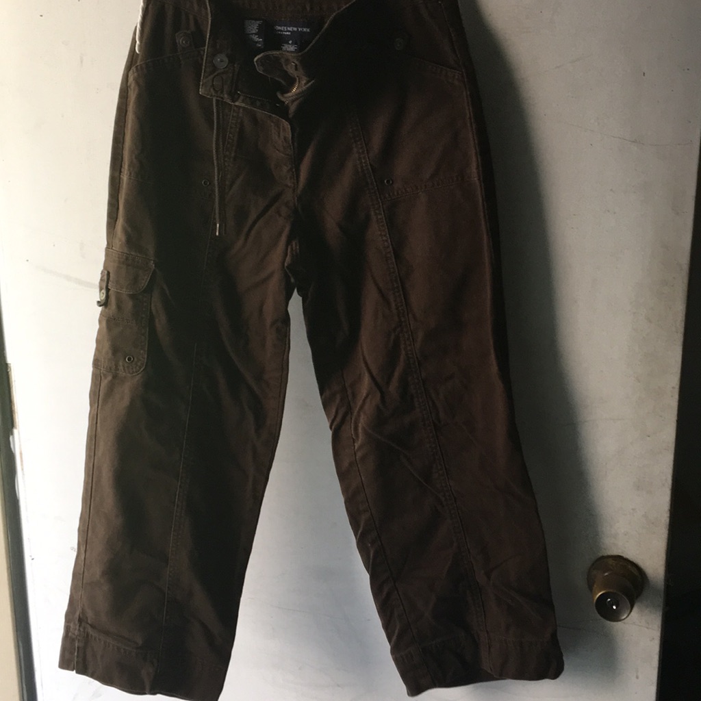 Brown Capri